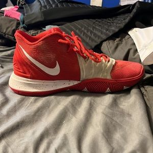 Kyrie air zoom turbos